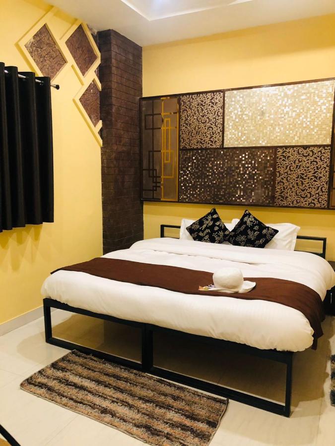 The Madaar House Hotel Benares Buitenkant foto